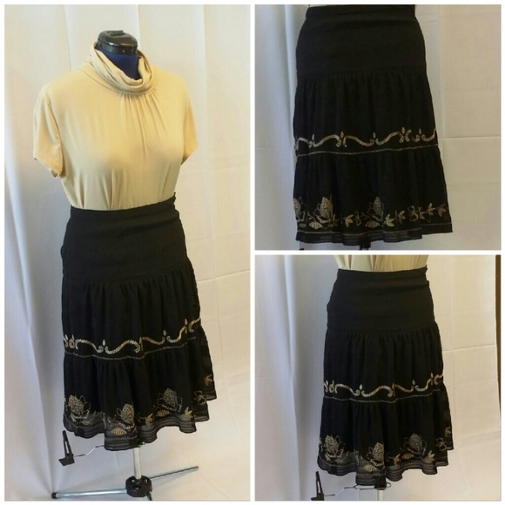 ANN TAYLOR LOFT, 3 Tiered, Crinkled Skirt, 34" - Picture 5 of 8